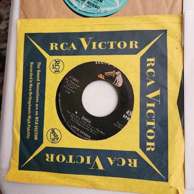Large Lot Vinyl Records 45 RPM Motown Zombies Beach Boys Slim Harpo Moms Mabley Stylistics