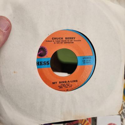 Large Lot Vinyl Records 45 RPM Motown Zombies Beach Boys Slim Harpo Moms Mabley Stylistics