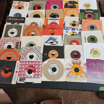 Another Large Lot of Vinyl Records 45 RPM Edgar Winter Carpenters, CSNY , Barbarians , 5th Dimensions & More See pic