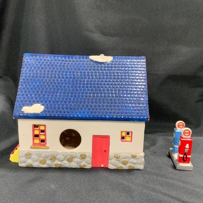 Lot 22 | Service Station - 1989