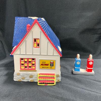 Lot 22 | Service Station - 1989