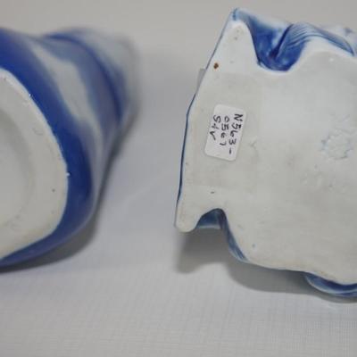 ANTIQUE GERMAN BLUE & WHITE PORCELAIN CHARACTER LIQUIOR BOTTLE & MATCH KEEP/STRIKE