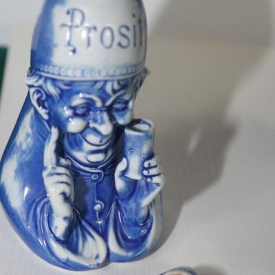 ANTIQUE GERMAN BLUE & WHITE PORCELAIN CHARACTER LIQUIOR BOTTLE & MATCH KEEP/STRIKE