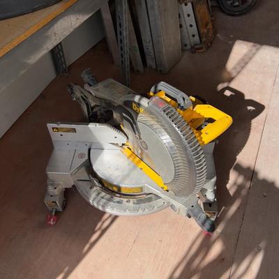 Dewalt Compound Mitter Saw - 12" 
