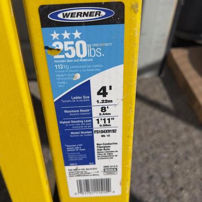 Werner 4 Foot Step Ladder, YELLOW
