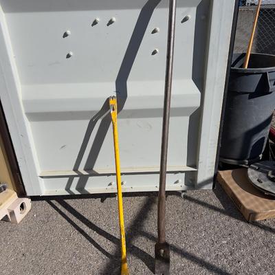 Heavy Prey Bar and a Wrecking Bar