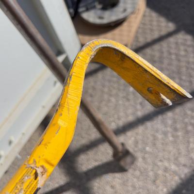 Heavy Prey Bar and a Wrecking Bar