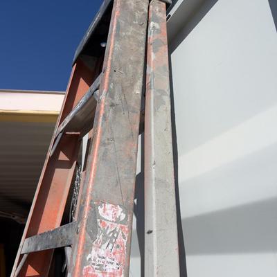 8 foot Husky Step Ladder 