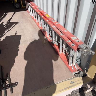 Lewisville, 24' Extension Ladder