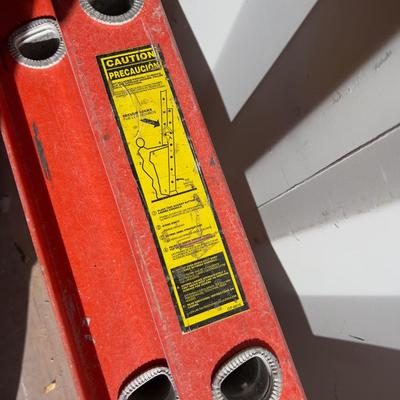 Lewisville, 24' Extension Ladder