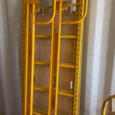 PRO-JAX Rolling Scaffolding with Set of Wheels. 