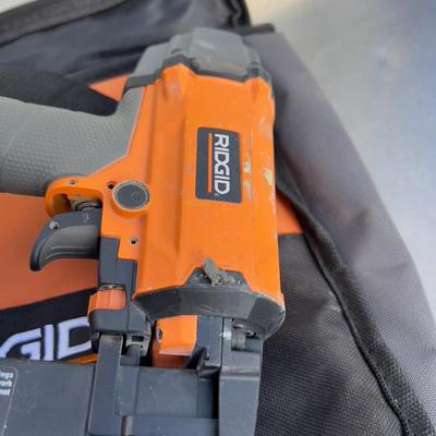 Ridgid 1/4" Crown Stapler 18 Guage with Soft Case