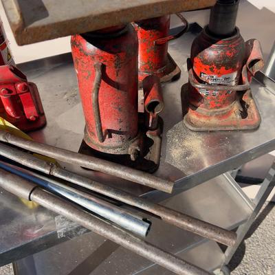 4 Hydraulic Jacks with Plates 