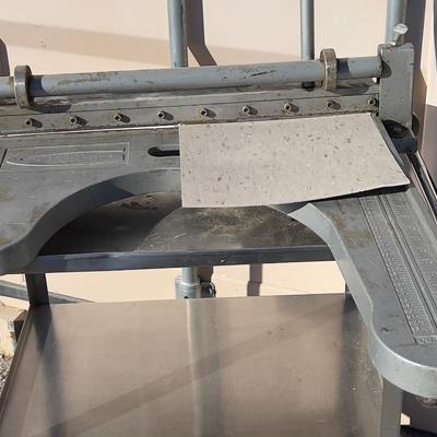 Tile Cutter Up to 24" Carpet or Congoleum
