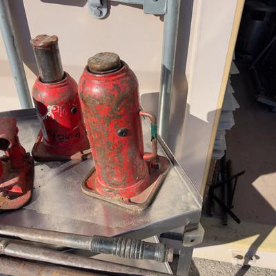 (4) Bottle Jacks 