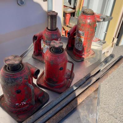 (4) Bottle Jacks 
