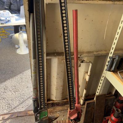 2 High Lift Jacks 