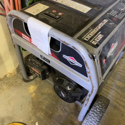 Briggs & Stratton 5000 Watt Generator 
