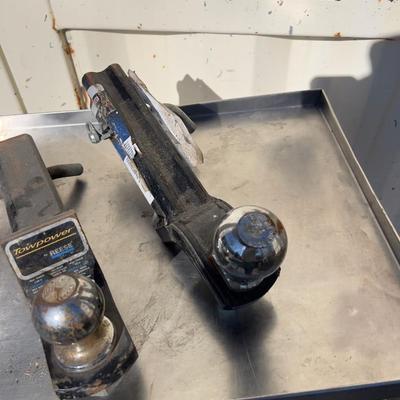 2 Receiver Hitches: 2" and 2-5/16th" 