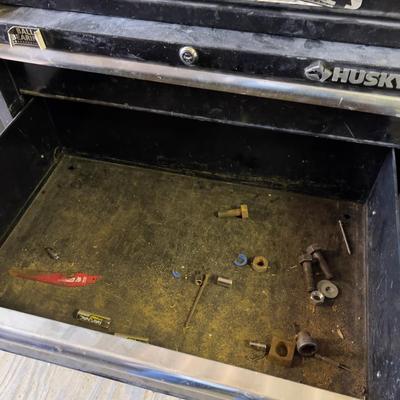 HUSKY Tool Chest Black Metal Top & bottom Rolling 
