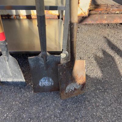 2 Scrapers and 2 Shovels (short)