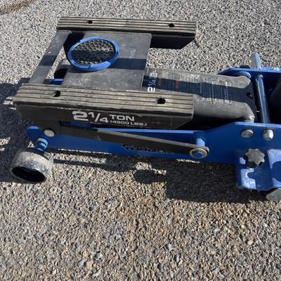 4500 Pound Floor Jack