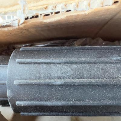 18 VOLT Power Scrubber
