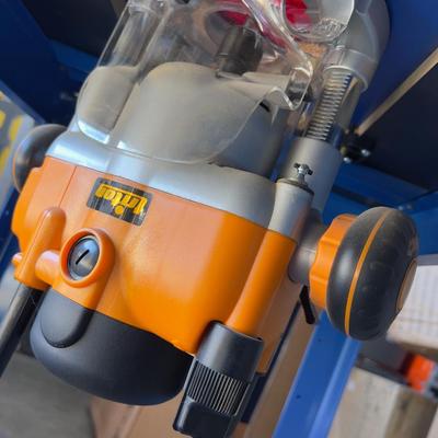 KREG Router Table with a TRITON Router ATTACHED