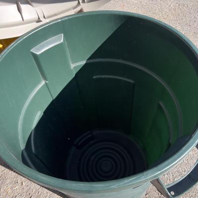 Garbage Cans 