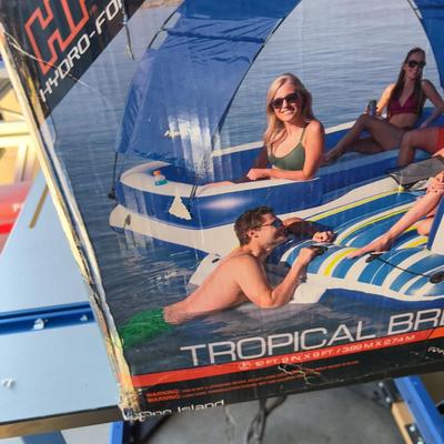 NEW TROPICAL BREEZE 