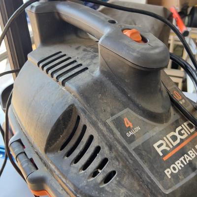 RIGID 4 Gallon Shop Vac