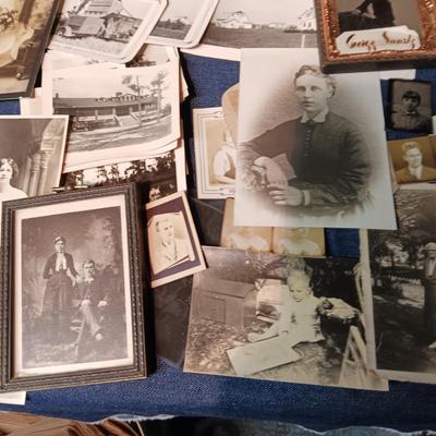 ANTIQUE PHOTOS