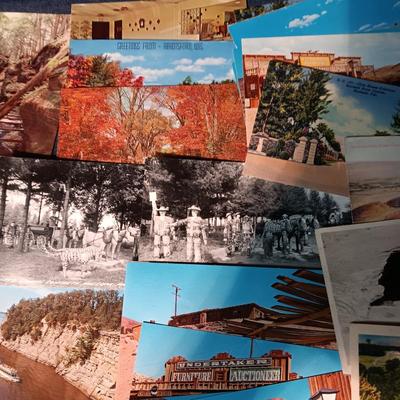 AN ASSORTMENT OF POST CARDS
