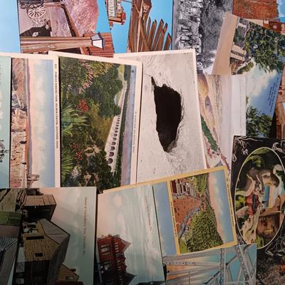 AN ASSORTMENT OF POST CARDS