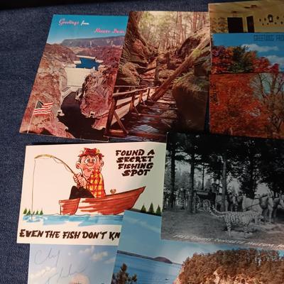 AN ASSORTMENT OF POST CARDS