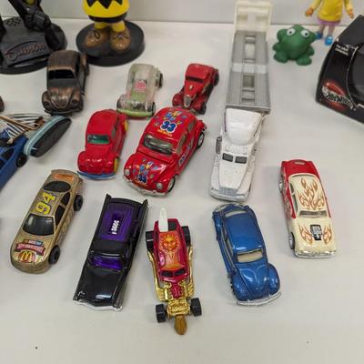 Vintage Nodders & Cars
