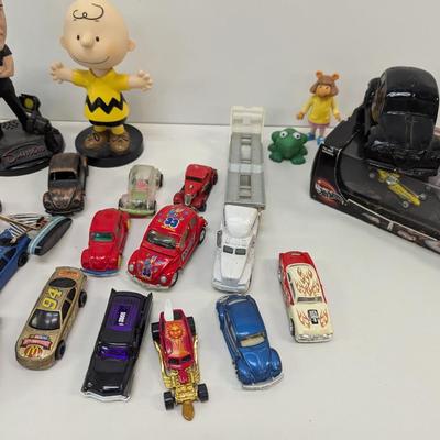 Vintage Nodders & Cars