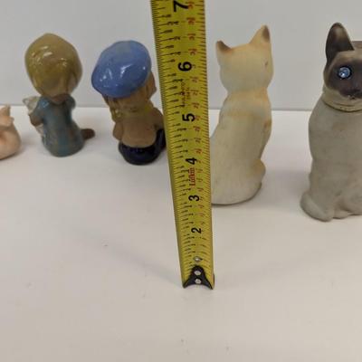 Vintage Japan Pottery Figurines & Siamese Cat Avon Bottle