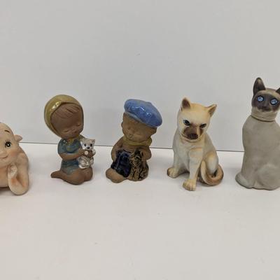 Vintage Japan Pottery Figurines & Siamese Cat Avon Bottle