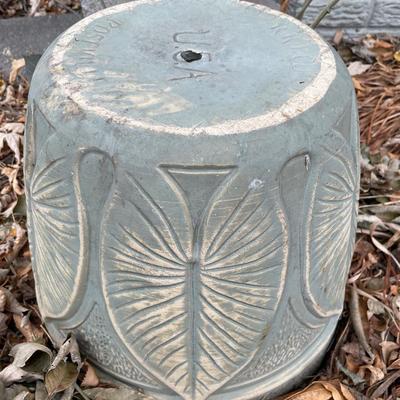 Roseville fern leaf pot