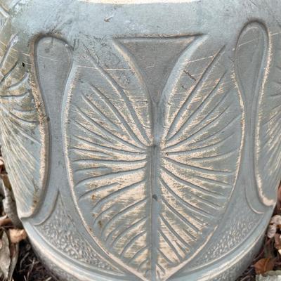 Roseville fern leaf pot