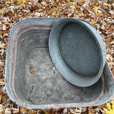 Red painted basin and round tin