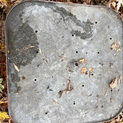 Red painted basin and round tin