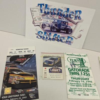 Hot Rod Button Pins - Rallye Metal Plaques - Stadium Tickets