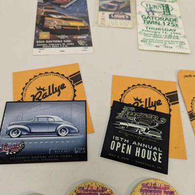 Hot Rod Button Pins - Rallye Metal Plaques - Stadium Tickets