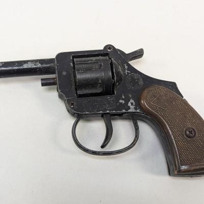 Vintage Race Starter Pistol .22 Cal Mondial Revolver Model 196 Italy