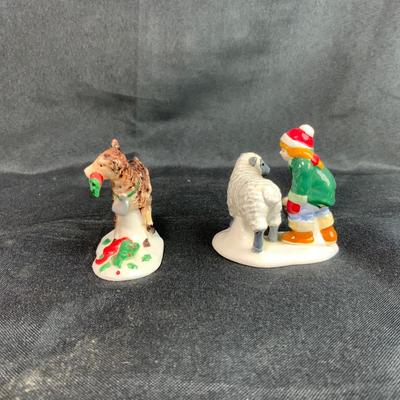 Lot 114 | Christmas at the Farm