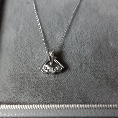 14K GOLD PENDANT AND CHAIN