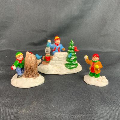 Lot 115 | Snowball Fort