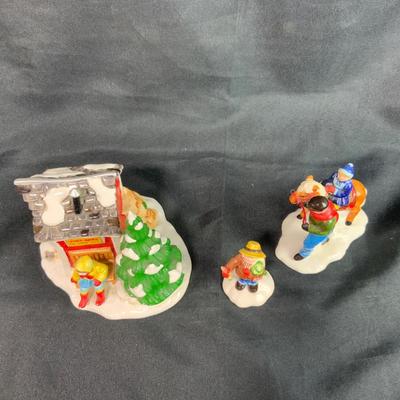Lot 119 | Pint-Size Pony Rides